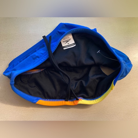🆕 Speedo Mens Swim Briefs. Size 32. NWOT - Picture 4 of 5